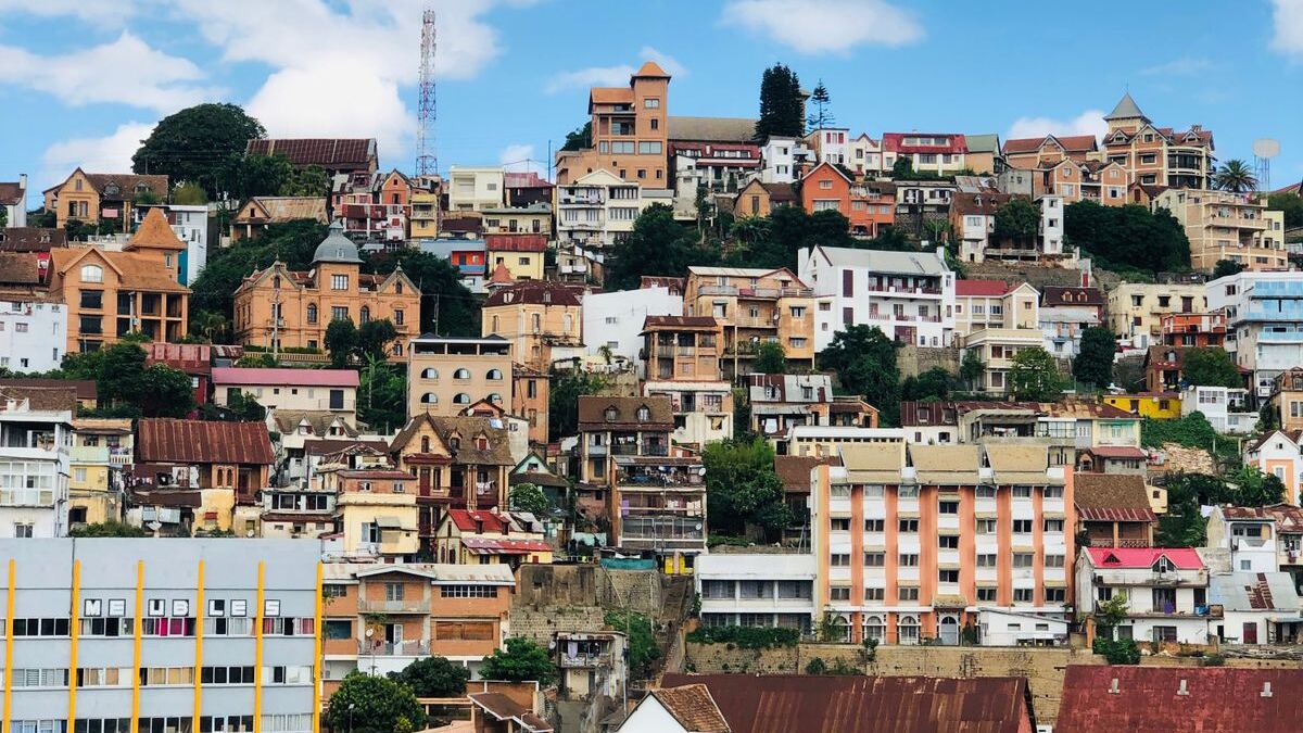 Antananarivo, capitale de Madagascar, où sont basées de nombreuses assistantes virtuelles francophones